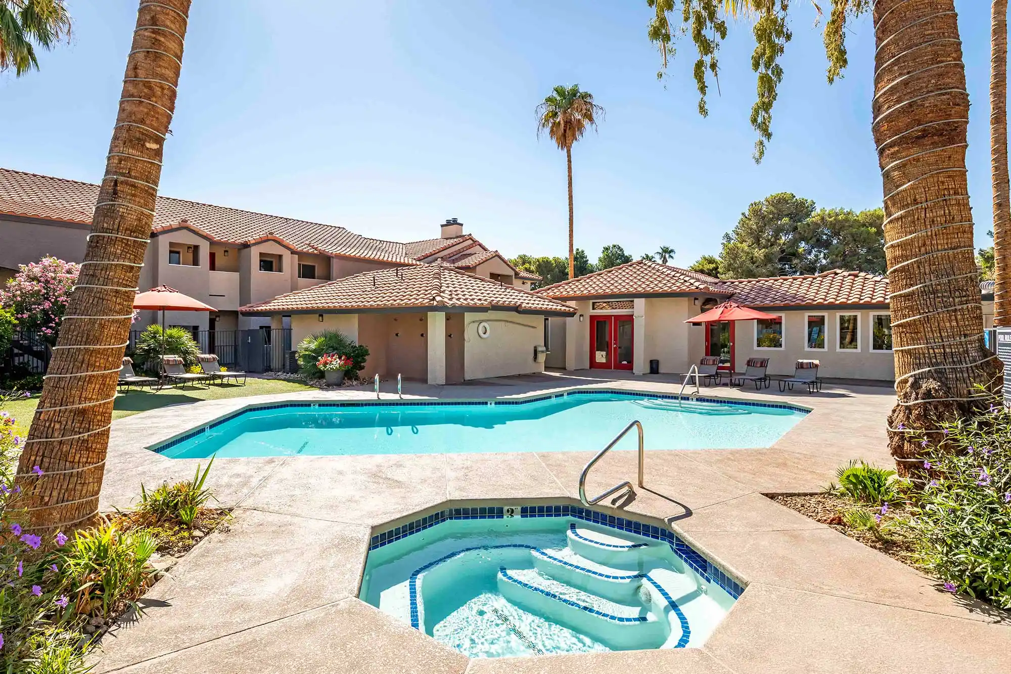 Fifty 101 Apartments luxury apartment community pool area